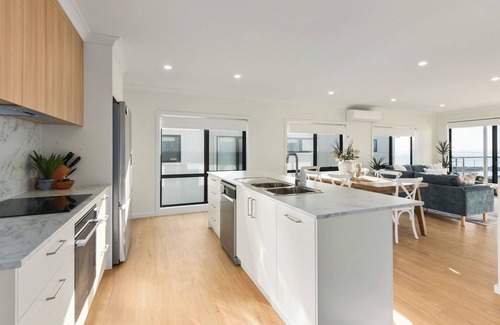 Bridport Villa | Par 4: 3 BR, 2 BA in Bridport, Sleeps 5