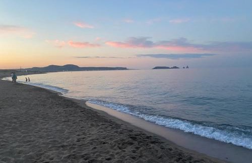 Pals Apartment | Paraíso Playa de Pals - reformado primera línea de mar con parking