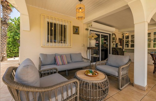 Paradera Villa | Paradera Paradise - your ultimate 4-bedroom getaway