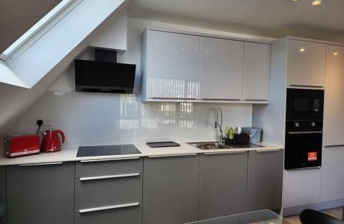 Kidlington Apartment | Paradigm Court, Modern 1-Bedroom Apartment, Oxford