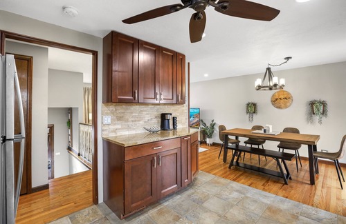 Wasco House | Paradise 4BR’s w/Pool & Games