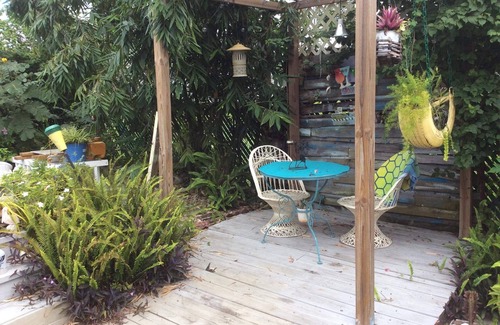 La Villa Gardens House | Paradise and Romantic getaway in my garden