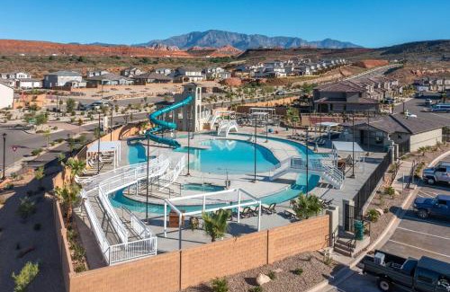 Washington House | Paradise at 3 Pools at Paseos 1373 Resort Private Kiddy Pool, Adult Pool, Hot Tub, & more