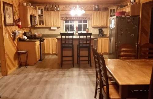 Kanawha Head Cabin | Paradise Cabin at Pardise in the Woods overlooking the Buckhannon River