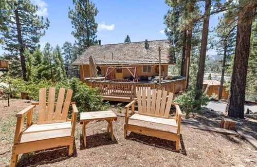 Whispering Forest House | Paradise Cabin