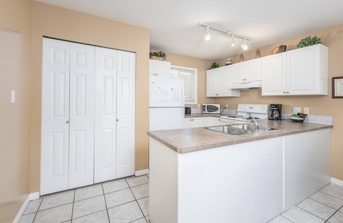 Lethbridge Condo | Paradise Canyon Golf Resort - Luxury Condo U401