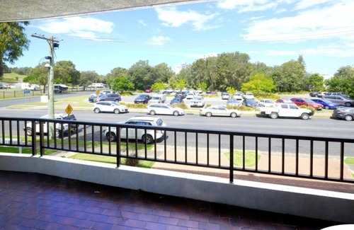 Forster Apartment | Paradise Court 1 - Marina Views