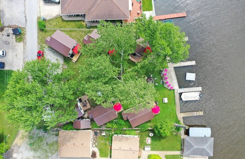 Monticello Cottage | Paradise Cove Lakeside Cottages