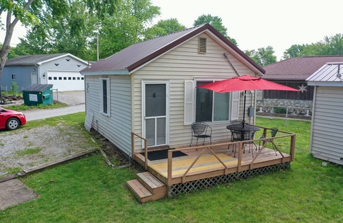 Monticello Cottage | Paradise Cove Lakeside Cottages