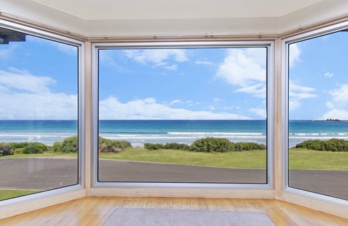 Port Fairy House | Paradise Cove - overlooking East Beach