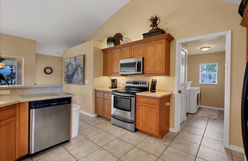 White Marsh House | Paradise Found - 17 Medalist Circle
