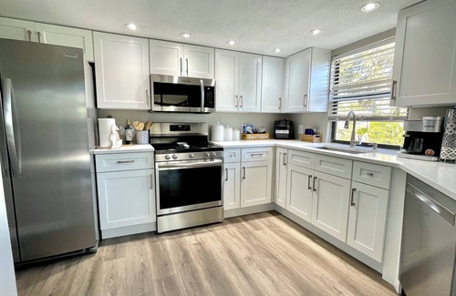 Hernando Beach House | Paradise - Golf Cart Rental, Kayaks, Paddle Boat, Fishing & Swimming