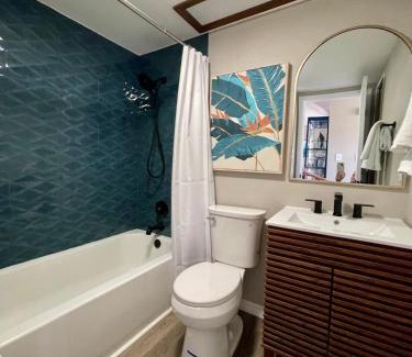 Spring Hill House | Paradise! GolfCartRental/Paddleboat/Kayak/Fish/Swim