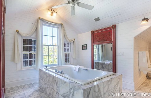 Meadows House | Paradise Grand in Key West