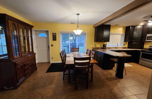 Monticello House | Paradise House - Beautiful 3 bedroom house nestled in a quiet cove on Lake Shafer! Offers 1000 sq ft of living space and will sleep 9. An additional Party Den is available to add-on, featuring a bar area and additional sleeping for 3. Located at Para