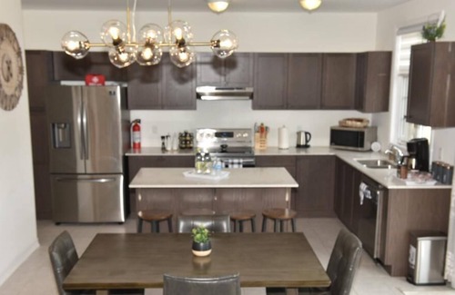 Carrying Place House | Paradise in Prince Edward County W/ HOT TUB & SAUNA