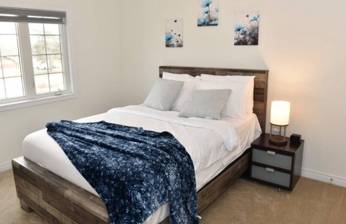 Carrying Place House | Paradise in Prince Edward County W/ HOT TUB & SAUNA