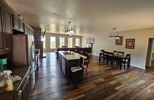 Hermosa House | Paradise in the Pines - 10 miles to Mt. Rushmore - 6 miles to Custer State Park