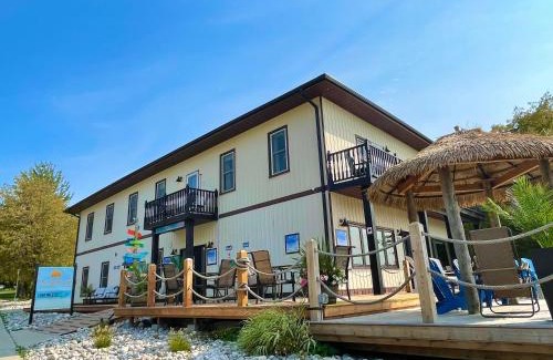 Port Elgin Hotel | Paradise Inn On the Beach