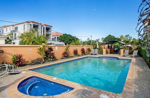 Miami Apartment | Paradise Ocean 2 Bedroom Apartment - CoastHM