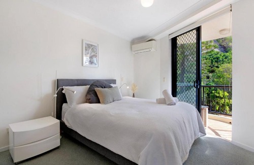 Miami Apartment | Paradise Ocean 2 Bedroom Apartment - CoastHM