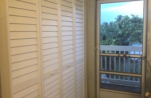Placida Condo | Paradise on LGI! Golf Cart, Pool & Private Beach along with free parking & ferry