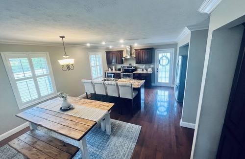 Stanton Other | Paradise on Pecks Creek - w/Hot tub & Firepit! Minutes from RED RIVER Gorge