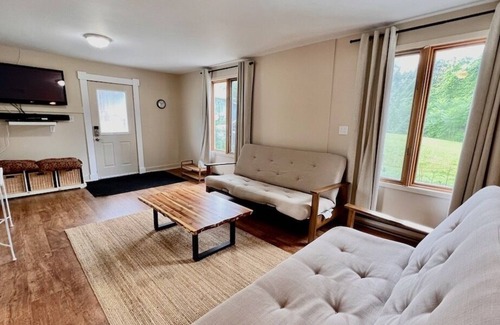 Fenelon Falls Cottage | Paradise On Sturgeon Lake