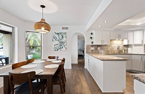 La Paz At Desert Springs House | Paradise Palms|Shop+Dine+Shine!