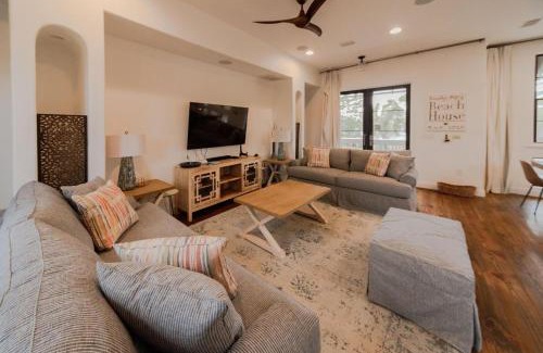 Dune Allen Beach House | Paradise Pete's