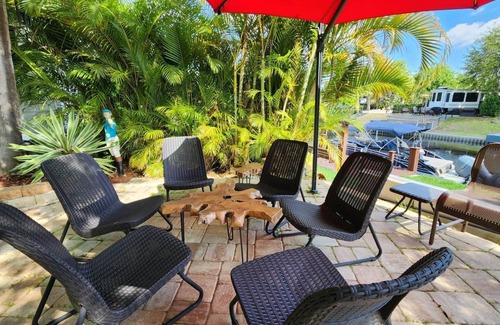 River Ranch RV Rental | Paradise Place Waterfront Campsite River Ranch! 445