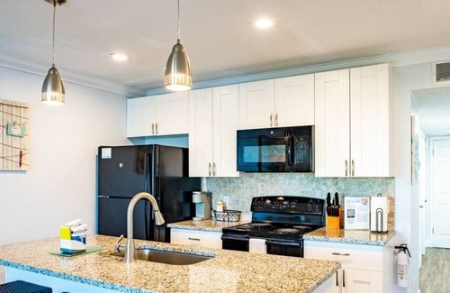 Rocky Point Condo | Paradise Point - Sunset Bliss, Tropical Flair
