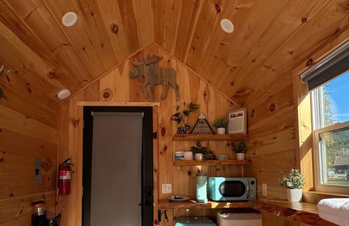 Ashford Hotel | Paradise Village Hotel