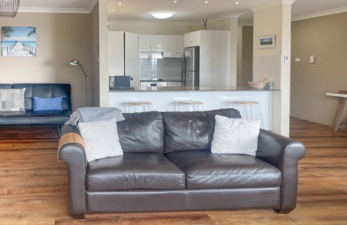 Nelson Bay Apartment | Paradiso, 3,4 Laman Street - Comfortable unit with water views, aircon, solar heated pool and in the heart of town