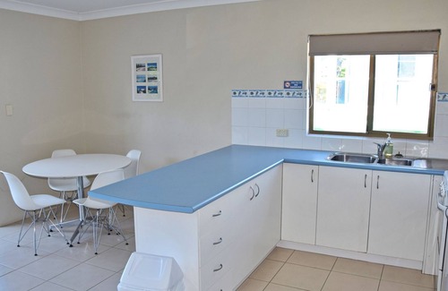 South West Rocks Apartment | Paragon Apartment 3 - walk to the beach