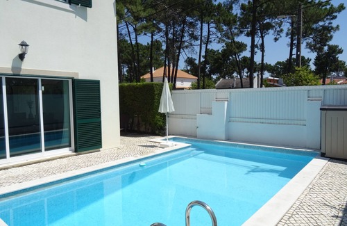 Charneca de Caparica e Sobreda Villa | Paraiso in Aroeira - Pool, beach, golf, air conditioning 20 minutes from LISBON