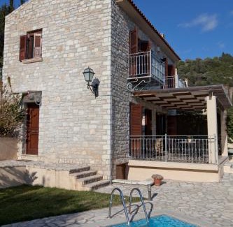 Terpsithea House | Parathalasso Villas