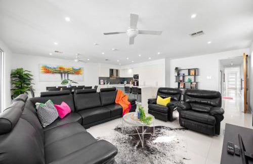 West Beach Apartment | Parea on Cavendish - Luxe Beachside Living