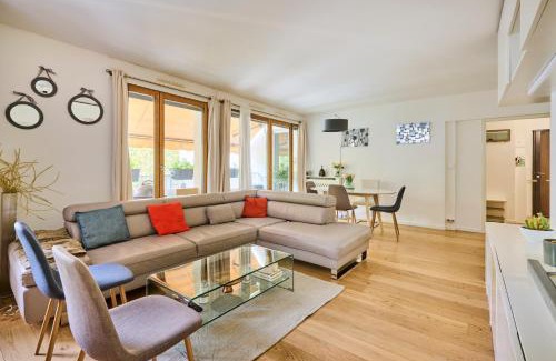 Puteaux Apartment | Paris La Défense Apartment
