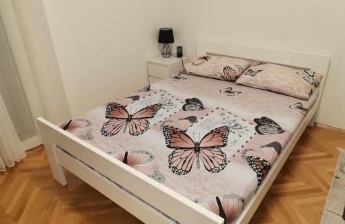 Niksic Apartment | Paris Niksic