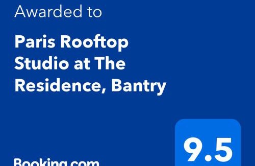 Bantry Apartment | Paris Rooftop Studio at The Residence, Bantry