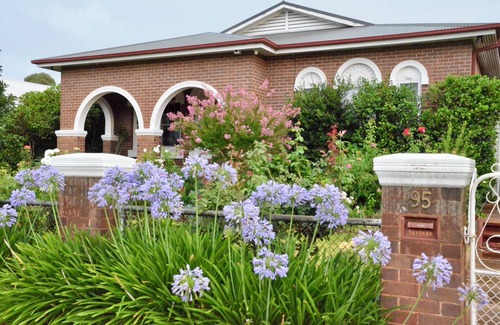 Griffith House | Paris's Place