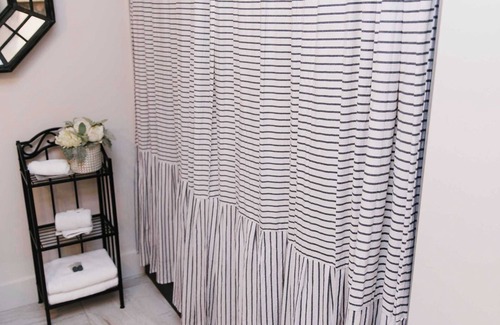 American Fork Bed & Breakfast | Paris Themed Suite, Fireplace & Shower Massage