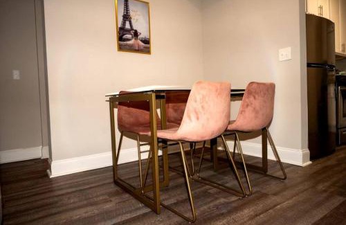 Lindridge-Martin Manor Apartment | Parisian Chic in Atlanta's Heart