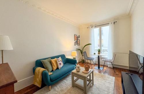 Quartier du Pont-de-Flandre Apartment | Parisien Élégant & Calme