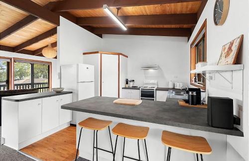 Surf Beach House | Park and Relax