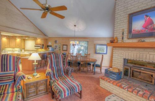 Tahoe Pines House | Park Avenue Tahoe Lodge