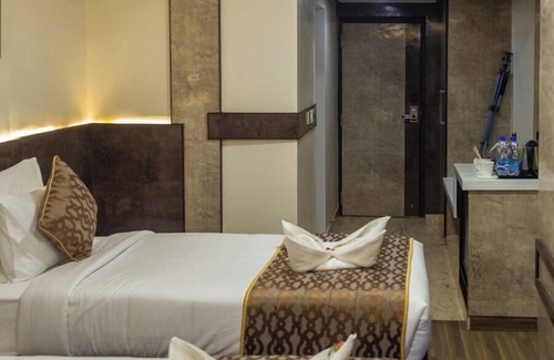 Nungambakkam Hotel | Park Elanza