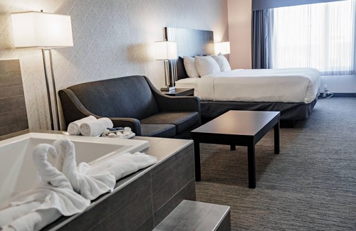 Leduc Hotel | Park Inn by Radisson Edmonton Airport