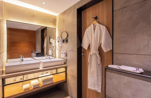 Narasapura Hotel | Park Inn & Suites By Radisson Bengaluru Yelahanka